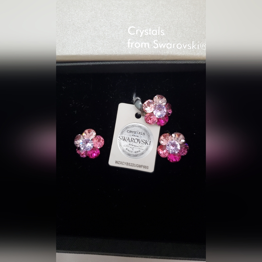 Swarovski Pink Crystal Flower Earrings And Pendant In Gift Box